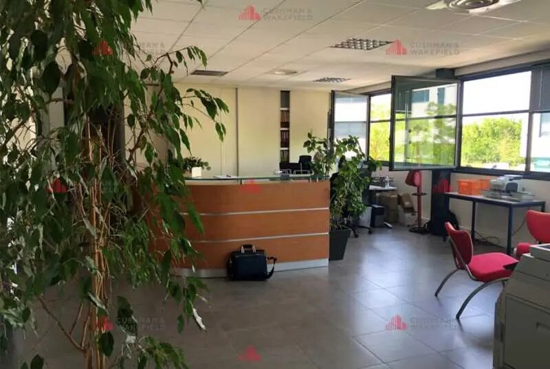 Bureau dans Dijon à louer - Photo de l’immeuble – Image 2 sur 5