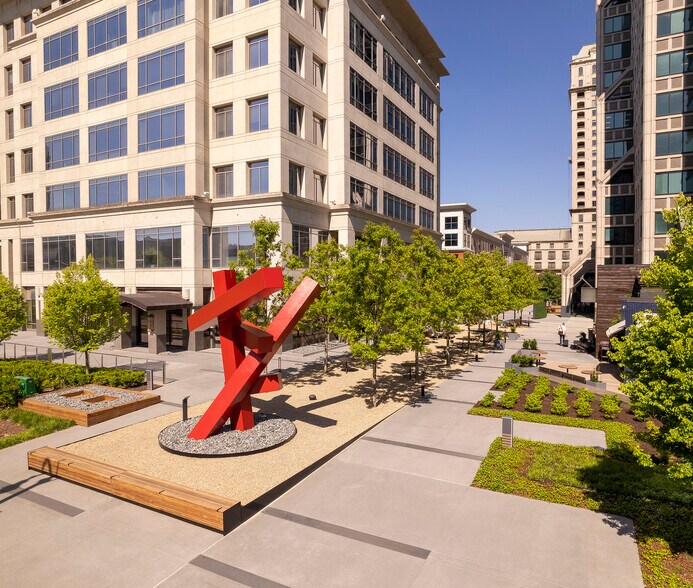 3050 Peachtree Rd NW, Atlanta, GA à louer - Photo principale – Image 1 sur 8