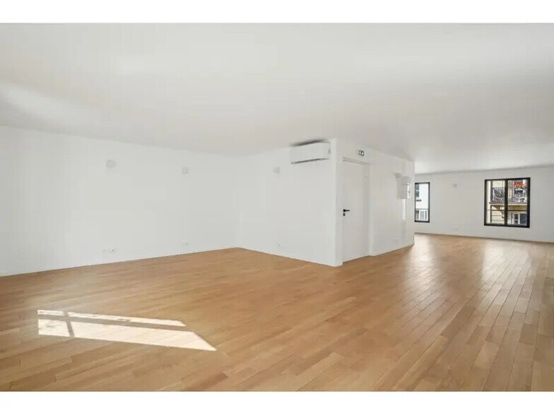 4 Rue Jadin, Paris à louer - Photo de l’immeuble – Image 3 sur 15
