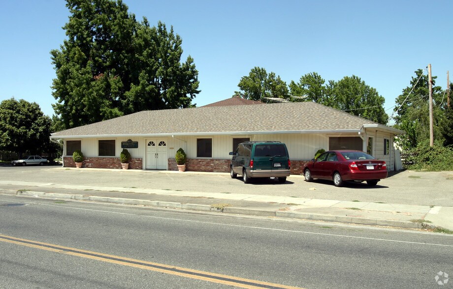 841-843 Malone Rd, San Jose, CA à vendre - Photo de l’immeuble – Image 2 sur 26
