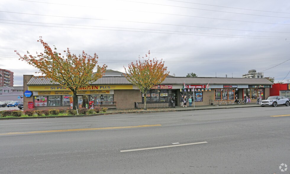 22276 Dewdney Trunk Rd, Maple Ridge, BC à vendre - Photo de l’immeuble – Image 2 sur 7