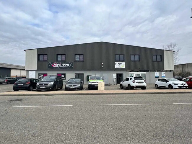 Plus de détails pour 14 Rue François Arago, Bourg-en-Bresse - Local d’activités à vendre
