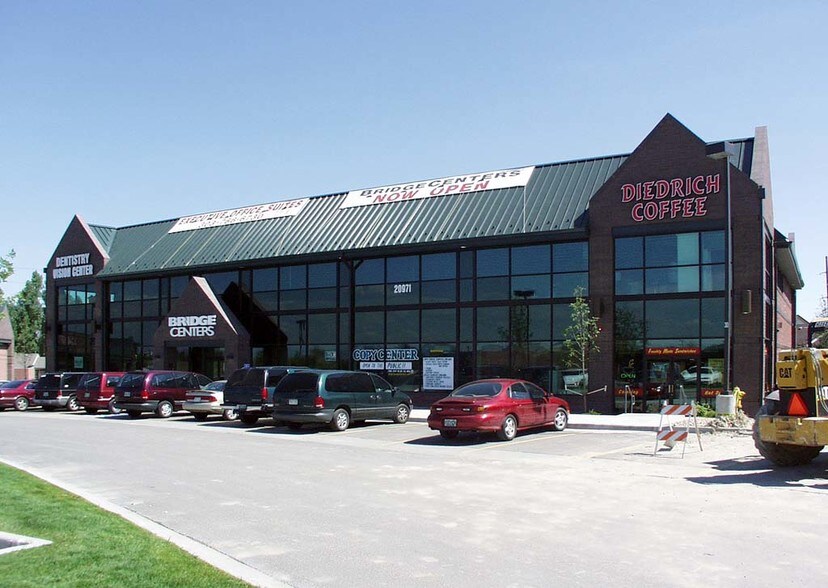 20971 E Smoky Hill Rd, Aurora, CO à louer - Photo de l’immeuble – Image 2 sur 6