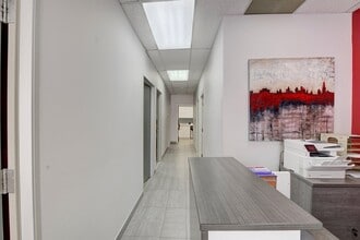 255-257 Boul Saint-Joseph, Gatineau, QC à louer Photo intérieure– Image 1 sur 9