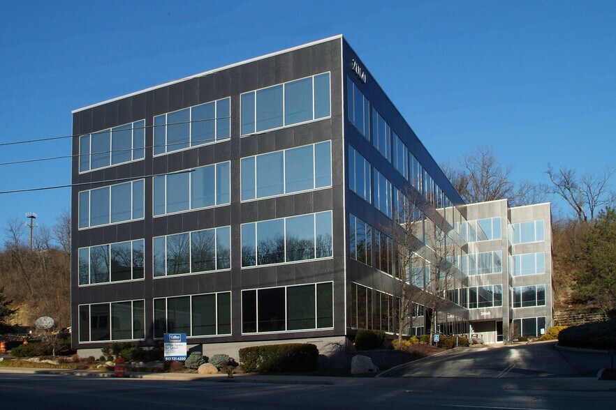 2060 Reading Rd, Cincinnati, OH à vendre - Photo de l’immeuble – Image 3 sur 9