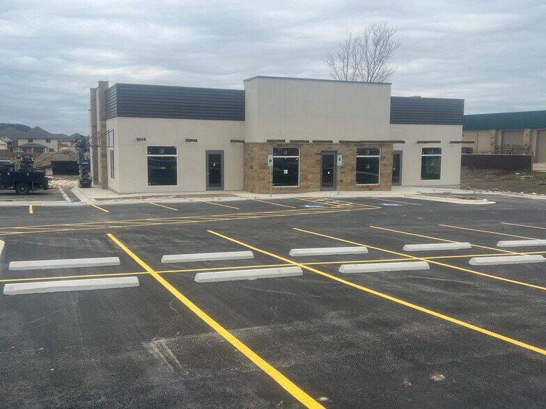 1216 FM 2410 rd, Harker Heights, TX à louer - Photo de l’immeuble – Image 2 sur 2