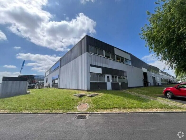 Industriel/Logistique dans Massy à louer - Photo de l’immeuble – Image 1 sur 4
