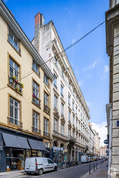 Local commercial dans Lyon à louer - Photo principale – Image 1 sur 6