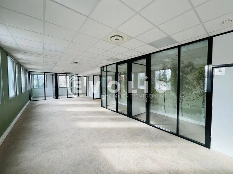 11 Boulevard Archimède, Champs-sur-Marne à louer - Photo intérieure – Image 3 sur 10