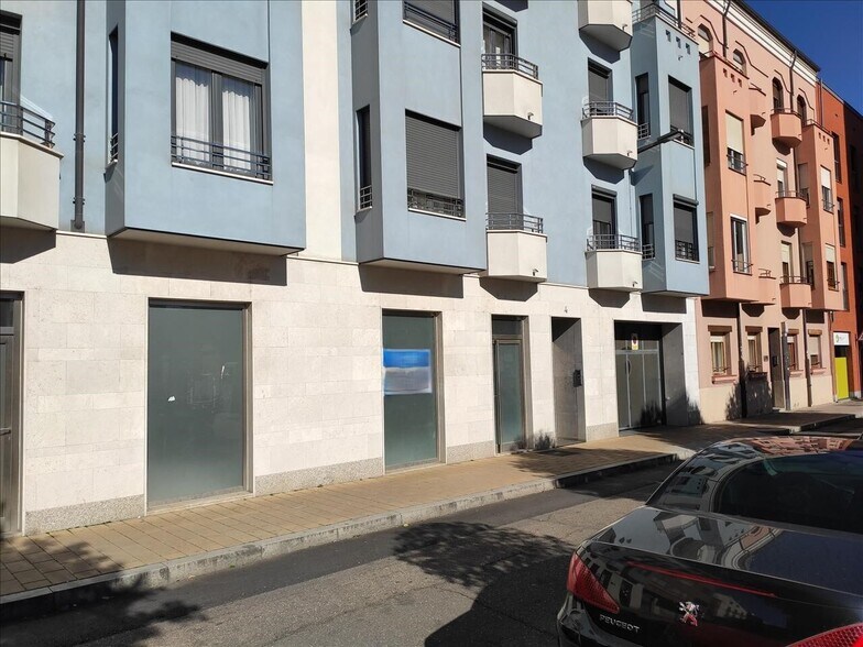 Local commercial dans Valladolid à vendre - Photo de l’immeuble – Image 2 sur 35
