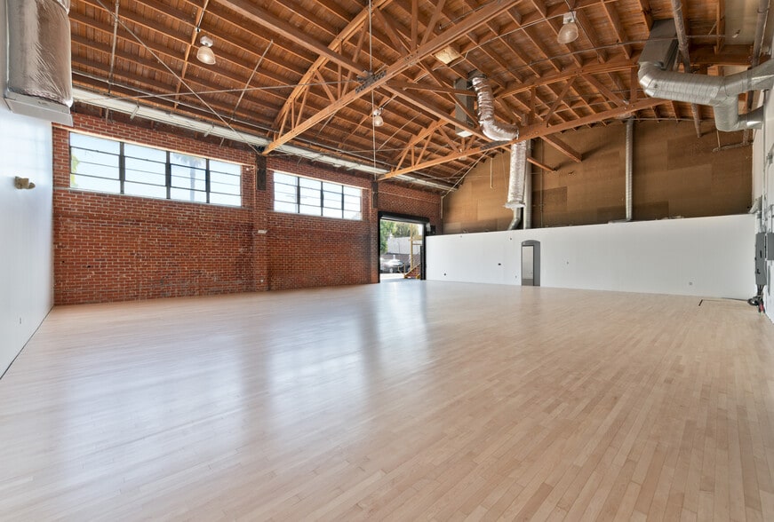 6121 Santa Monica Blvd, Los Angeles, CA à louer - Photo intérieure – Image 3 sur 6