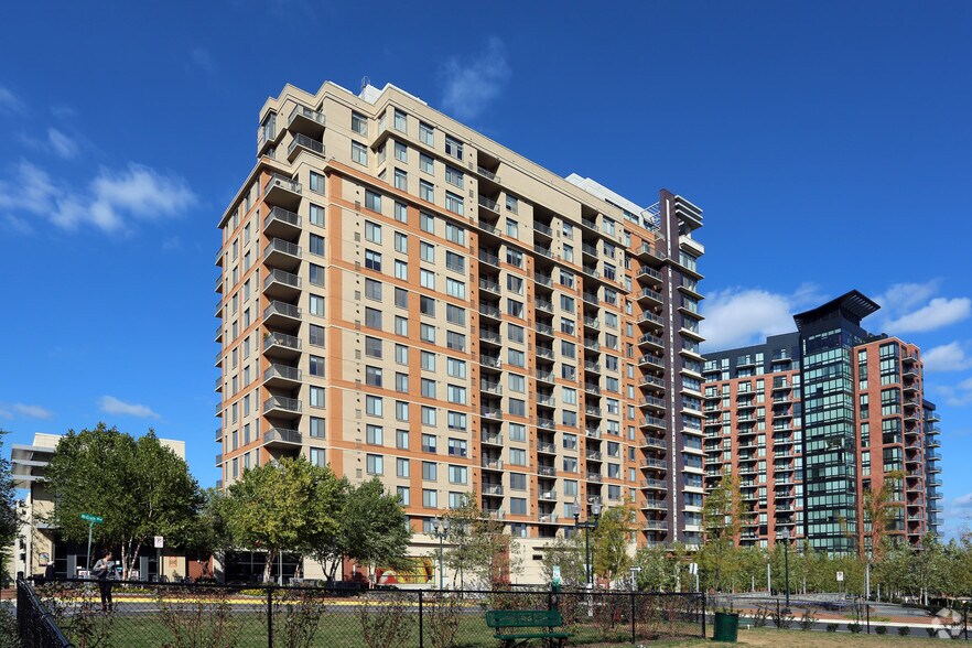5411 McGrath Blvd, North Bethesda, MD à louer - Photo principale – Image 1 sur 87