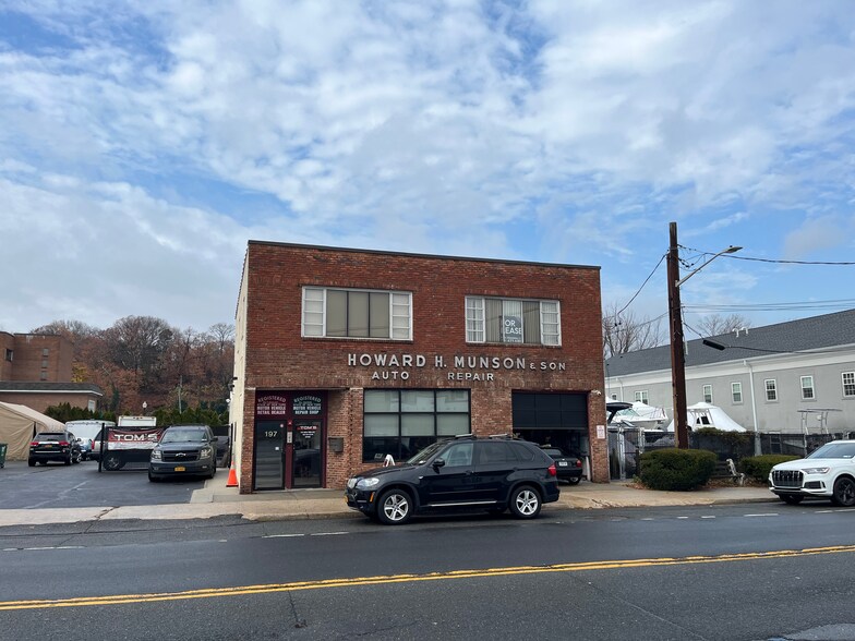 197 New York Ave, Huntington, NY à louer - Photo de l’immeuble – Image 1 sur 8