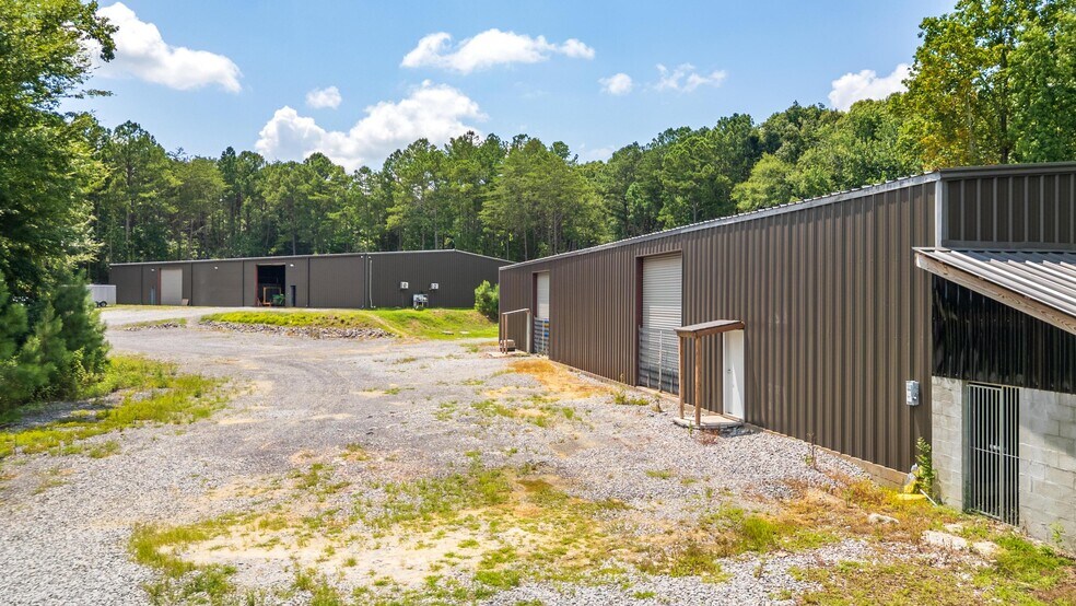 229 Davis Rd SE, Old Fort, TN à vendre - Photo de l’immeuble – Image 3 sur 34