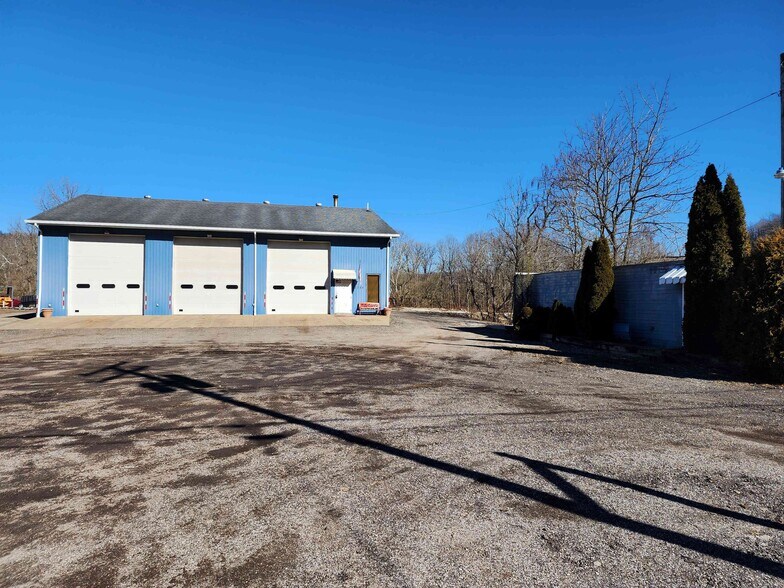 2384 W 23rd St, Bellaire, OH à vendre - Photo principale – Image 1 sur 17