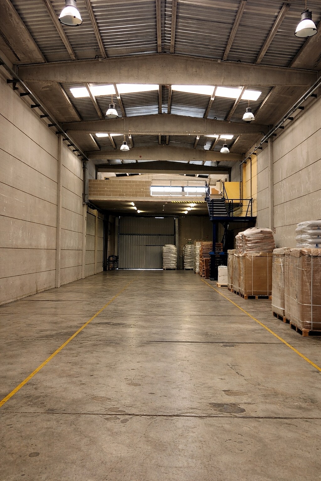 Industriel/Logistique dans Molins de Rei, Barcelona à louer Photo de l’immeuble– Image 1 sur 2
