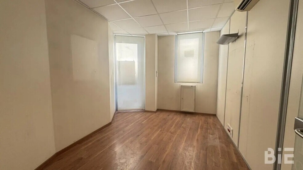 Local commercial dans Bordeaux à vendre - Photo de l’immeuble – Image 3 sur 3