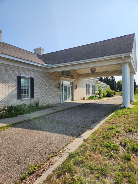 7300 42nd Ave N, New Hope, MN à vendre - Photo de l’immeuble – Image 3 sur 15