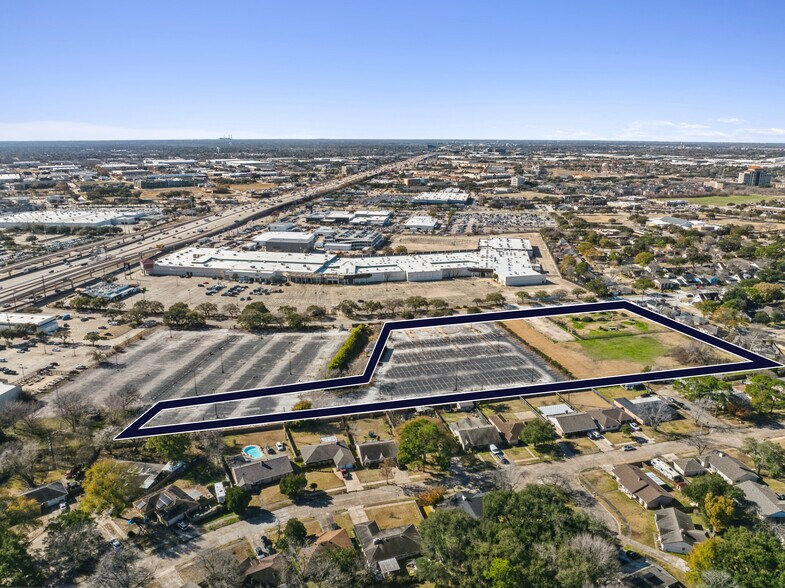 11060 Dorrance ln, Meadows Place, TX à vendre - Photo de l’immeuble – Image 3 sur 3