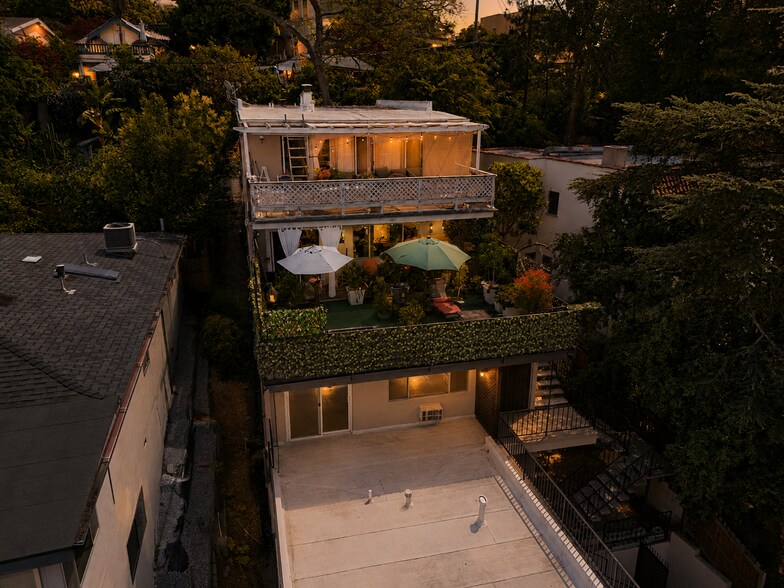 1217 Westerly Ter, Los Angeles, CA à vendre - Photo de l’immeuble – Image 3 sur 16