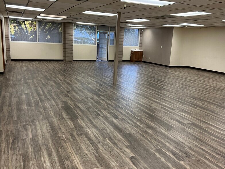 6232 N 7th St, Phoenix, AZ à louer - Photo de l’immeuble – Image 3 sur 4