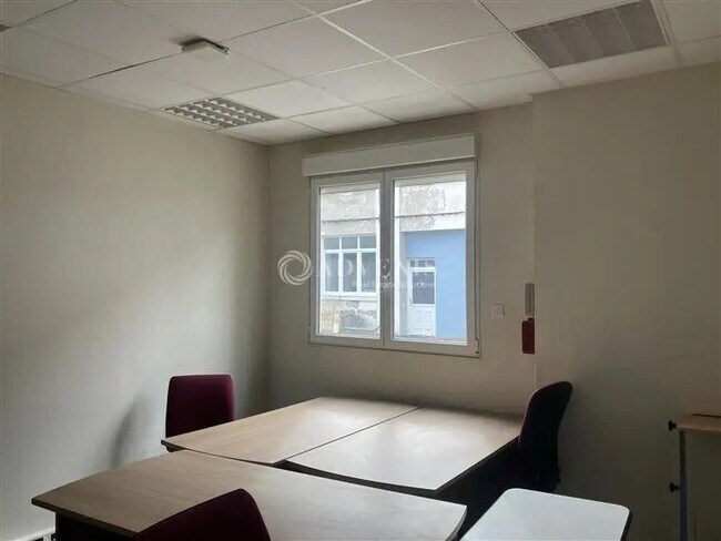Plus de détails pour Bureau à louer