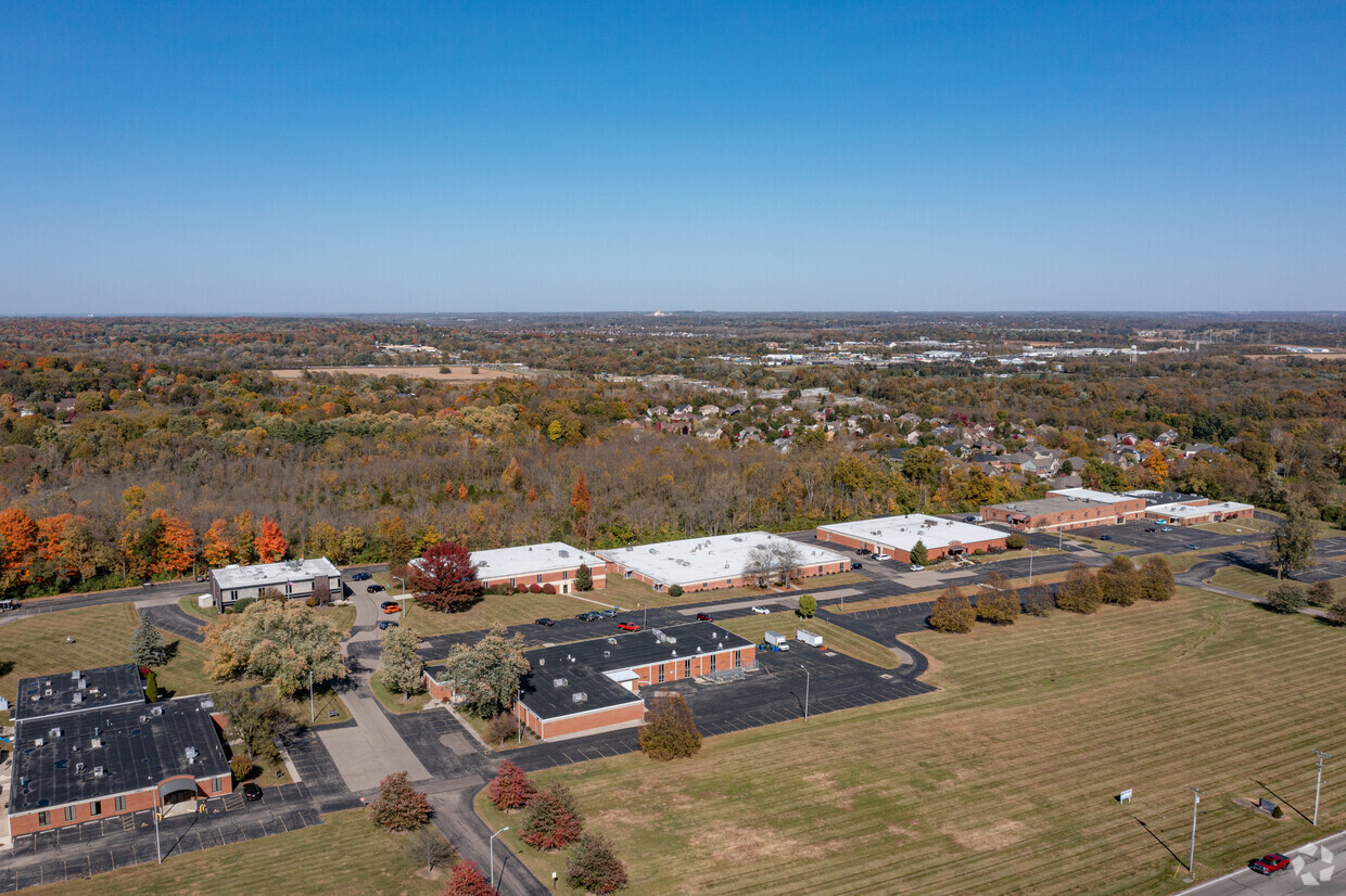 2800A Indian Ripple rd, Dayton, OH à louer Photo de l’immeuble– Image 1 sur 3