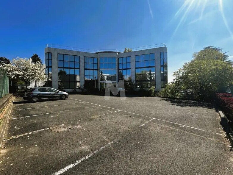 Bureau dans Palaiseau à vendre - Photo de l’immeuble – Image 2 sur 12