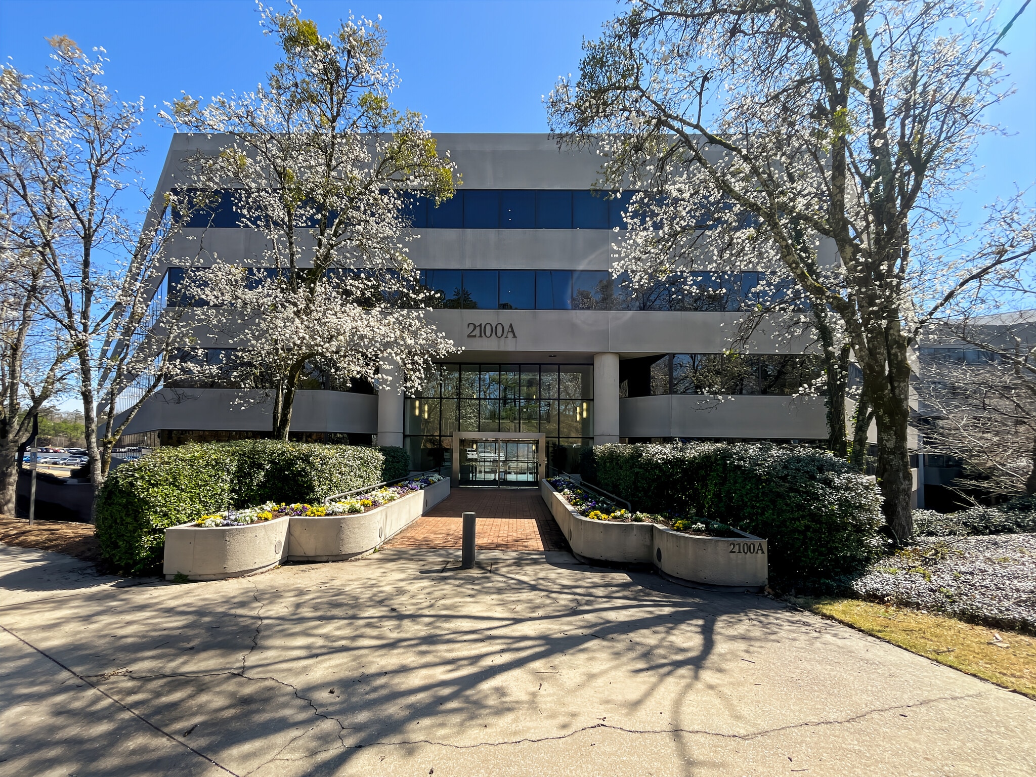 2000-2100 SouthBridge Pky, Birmingham, AL à louer Photo principale– Image 1 sur 26