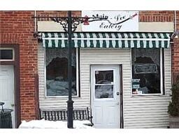 Plus de détails pour 5304 Main St, Clarington, ON - Local commercial à vendre