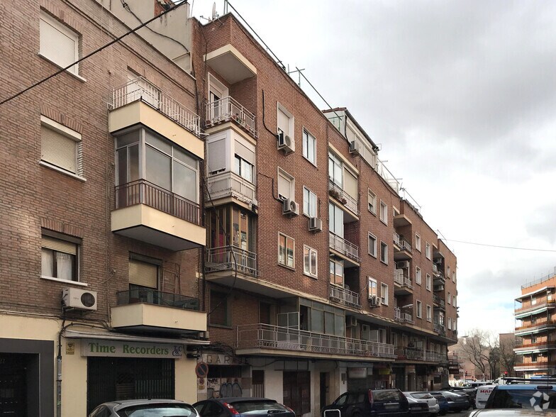 Calle de Enrique Fuentes, 23, Madrid, Madrid à louer - Photo de l’immeuble – Image 2 sur 2