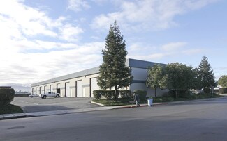 Plus de détails pour 300 Park Center Dr, Hollister, CA - Industriel/Logistique à louer