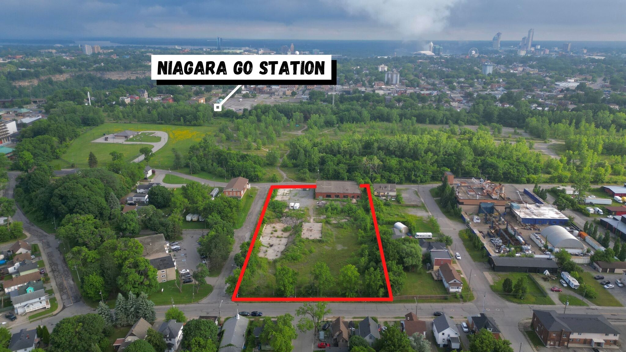 4415 Buttrey St, Niagara Falls, ON à vendre Aérien– Image 1 sur 10