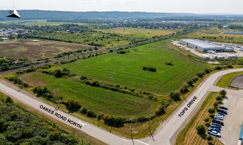 Tops Dr, Grimsby, ON à vendre - Aérien – Image 3 sur 5