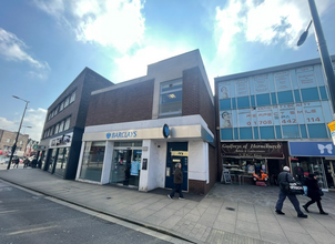 136 High St, Hornchurch à louer Photo de l’immeuble– Image 1 sur 1