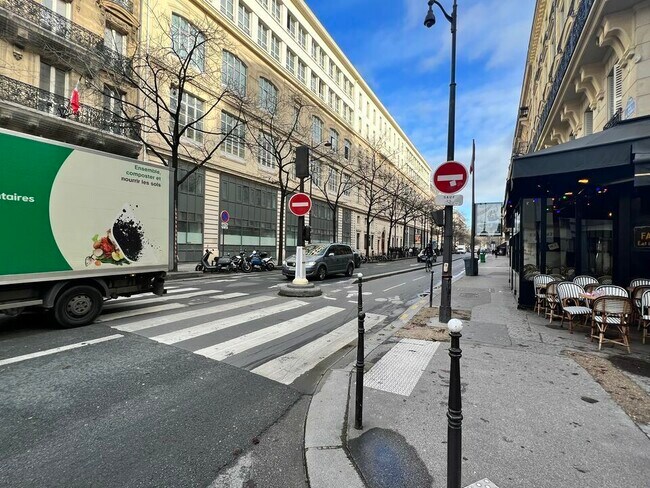 Plus de détails pour Local commercial à vendre