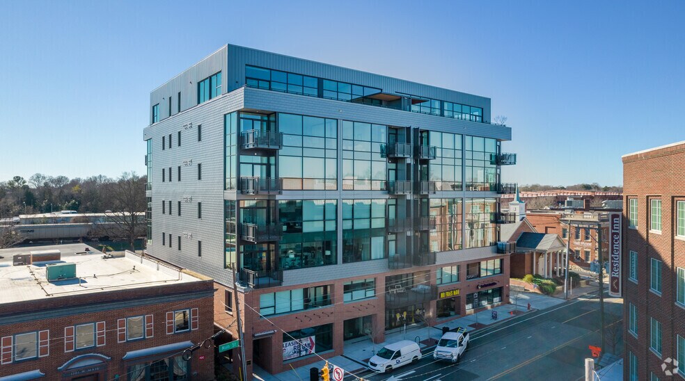 1105 W Main St, Durham, NC à vendre - Photo de l’immeuble – Image 3 sur 7
