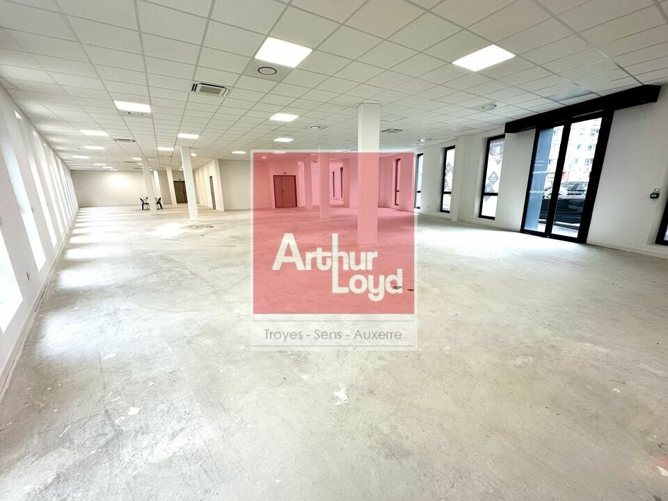 Bureau dans Troyes à louer Photo de l’immeuble– Image 1 sur 6