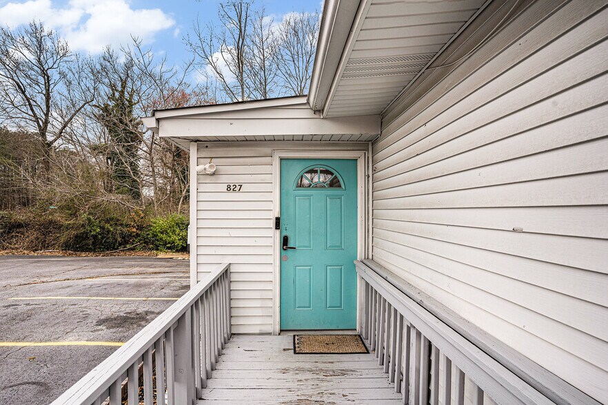 827 Highway 138 SW, Riverdale, GA à vendre - Photo de l’immeuble – Image 3 sur 5