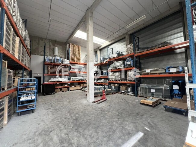 Plus de détails pour 40 Rue Vladimir Jankelevitch, Émerainville - Local d'activités à louer