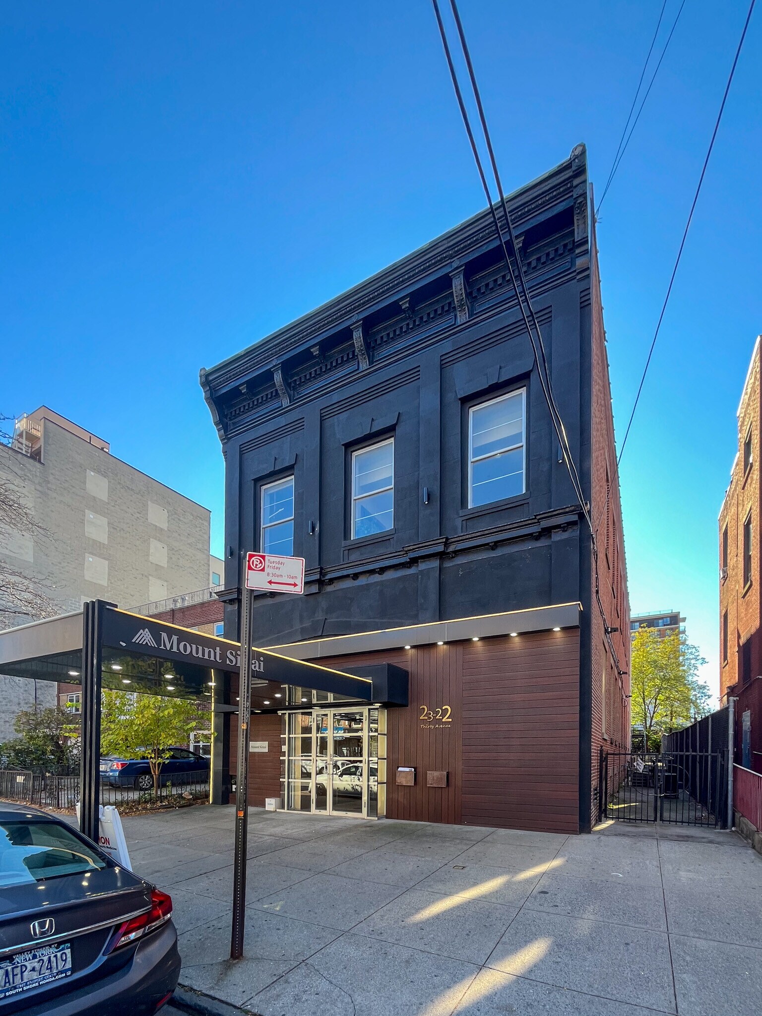 23-22 30th Ave, Astoria, NY à vendre Photo de l’immeuble– Image 1 sur 10