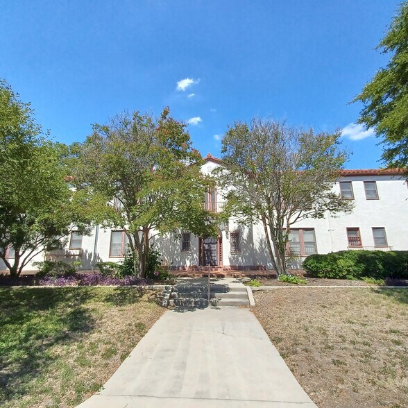 219 W Magnolia Ave, San Antonio, TX à vendre - Photo de l’immeuble – Image 2 sur 41