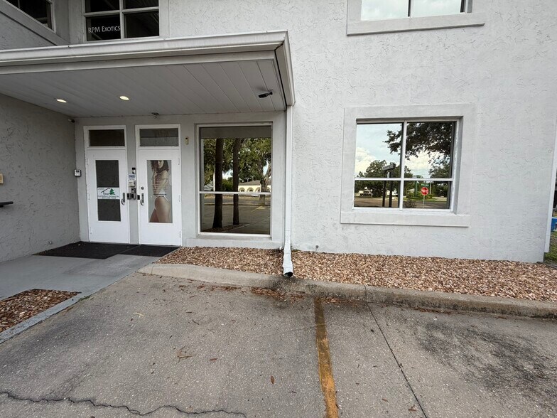 2100 S Tamiami Trl, Sarasota, FL à louer - Photo de l’immeuble – Image 2 sur 6