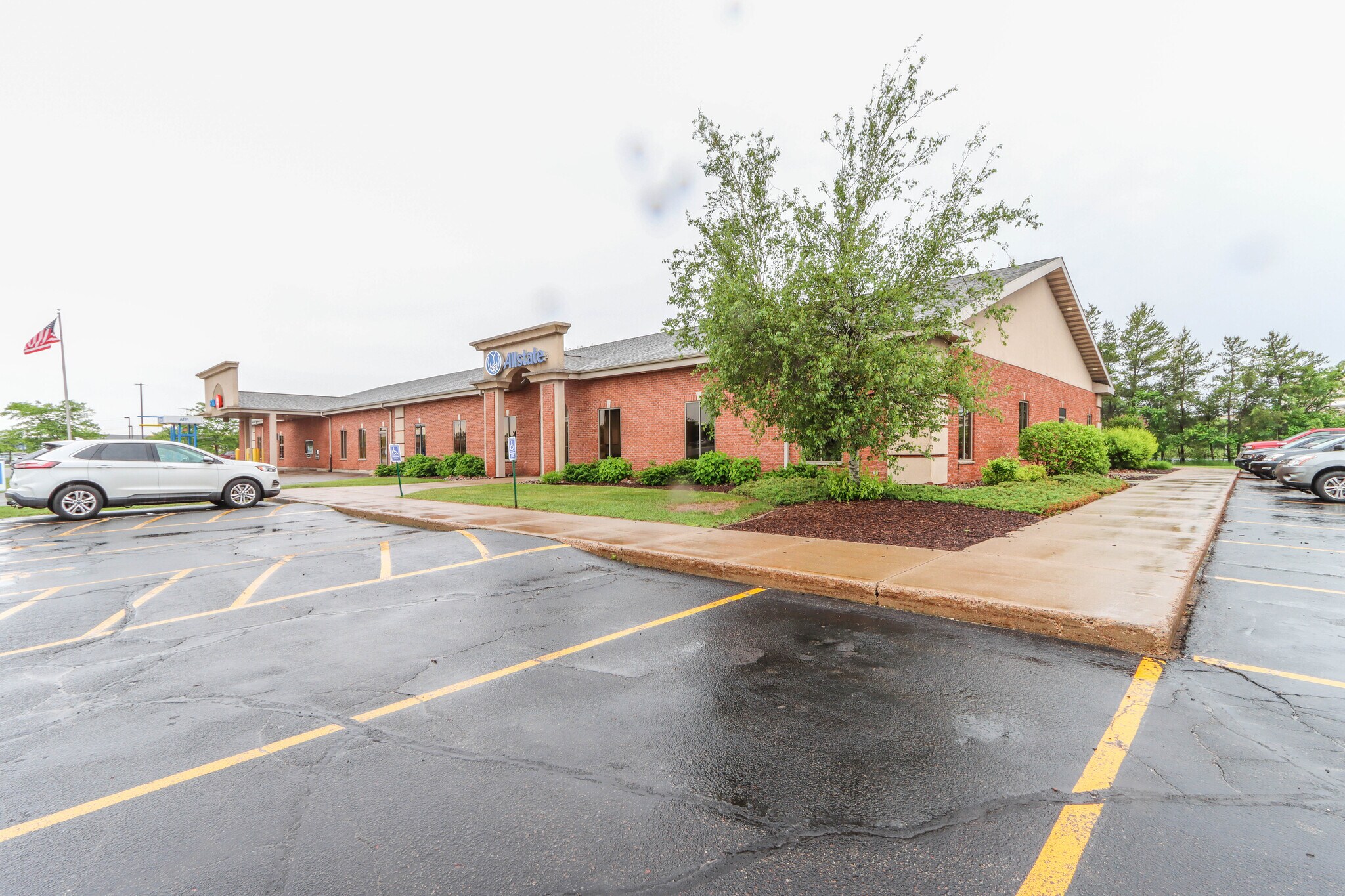 10208 Park Plz, Rothschild, WI à louer Photo intérieure– Image 1 sur 12