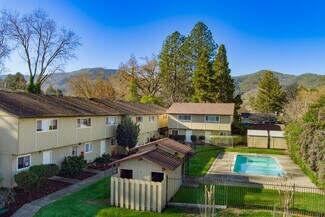 Plus de détails pour 960 Marlene St, Ukiah, CA - Logement à vendre