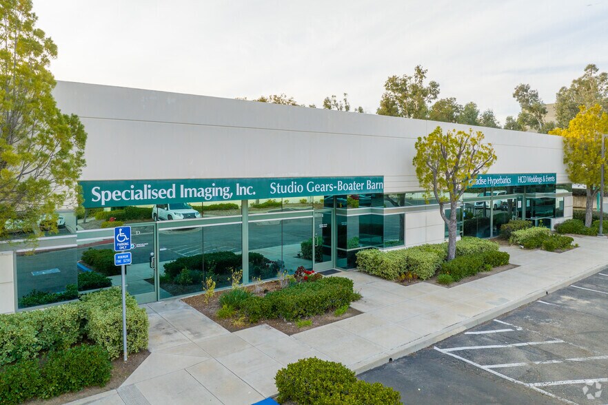 40935 County Center Dr, Temecula, CA à vendre - Photo de l’immeuble – Image 2 sur 10