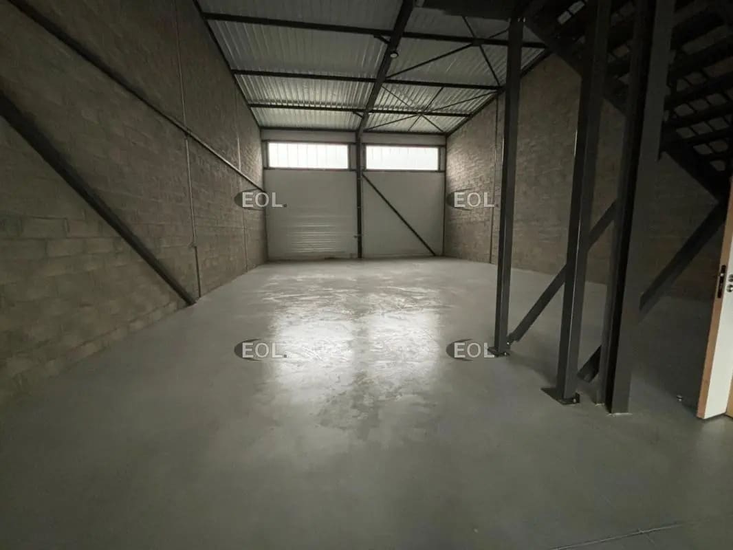 Local d’activités dans Marcoussis à louer Photo intérieure– Image 1 sur 5