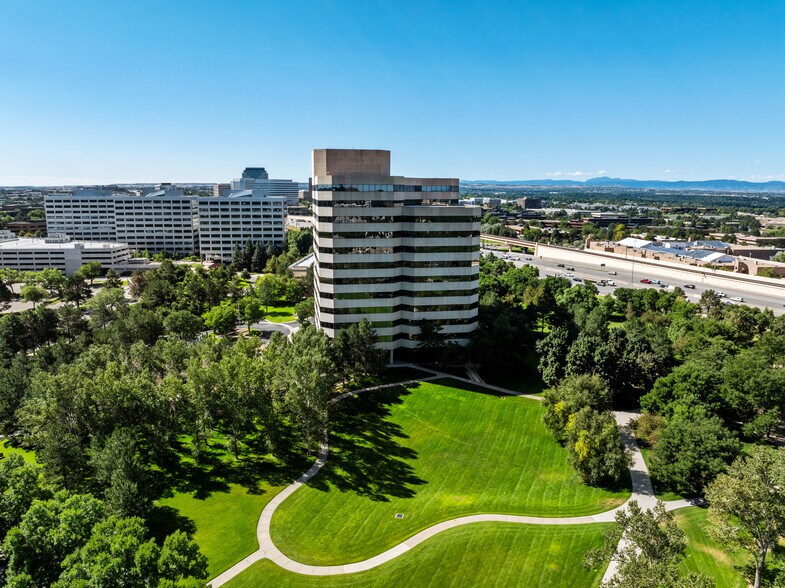 5619 Dtc Pky, Greenwood Village, CO à louer - Photo de l’immeuble – Image 2 sur 26