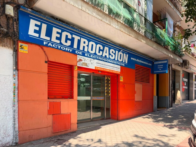 Local commercial dans Madrid, Madrid à louer - Photo de l’immeuble – Image 1 sur 4