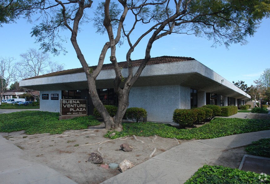 484 Mobil Ave, Camarillo, CA à vendre - Photo de l’immeuble – Image 3 sur 4